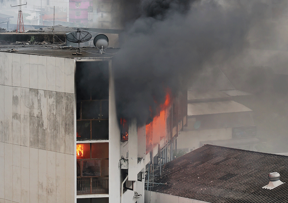 Photo 4. Building fire